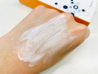 [트리티스] UV 디펜스 선크림 PA+++ / SPF50+  60ml — 5점을 준 리뷰어가 2021년 1월 올린 사용 사진