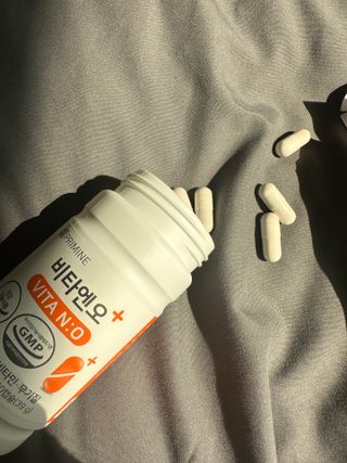 프리마인 성큼다가온 봄, 이너뷰티를 챙겨야 피부도 화사하게, 컨디션도 활기차게. 흡수율을 높인 고효율 비타민. — 5점을 준 리뷰어가 2023년 3월 올린 사용 사진