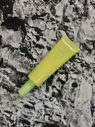 아이레시피 마일드시카 브라이트닝 업 선스크린 SPF50+ PA++++ — 5점을 준 리뷰어가 2023년 6월 올린 사용 사진