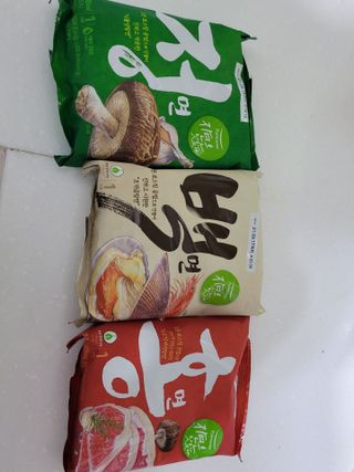 [풀무원] 자연은맛있다 정면, 백면, 홍면  세트 — 5점을 준 리뷰어가 2021년 4월 올린 사용 사진