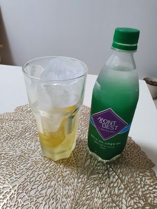 몽베스트 Montbest with Sparkling water Plain 20병 — 5점을 준 리뷰어가 2022년 7월 올린 사용 사진