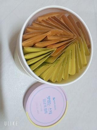 페페로니 맛있는 스틱 - 무항생제 닭고기 15개 + 원양선 참치 15개 — 5점을 준 리뷰어가 2021년 8월 올린 사용 사진