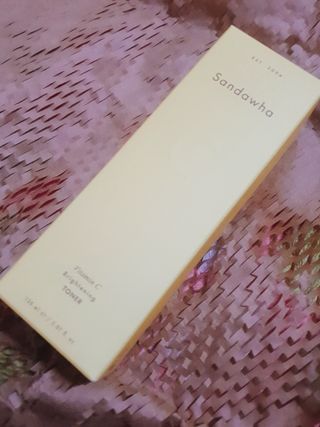 스킨큐어 산다화 비타민c 화이트닝 토너 150ml — 5점을 준 리뷰어가 2021년 12월 올린 사용 사진
