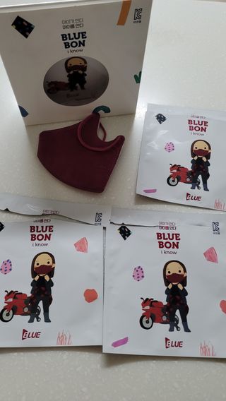 [블루 본 아이노우] 유아용 컬러마스크 40 PCS SET 2중 택 1 — 5점을 준 리뷰어가 2021년 5월 올린 사용 사진