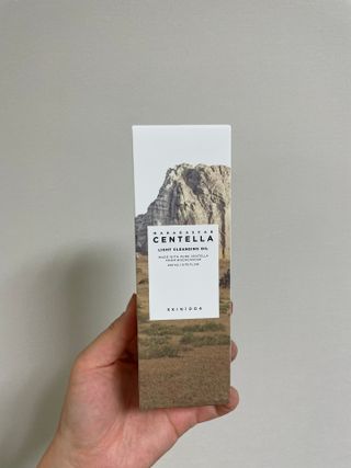 스킨1004 [SKIN1004] 마다가스카르 센텔라 라이트 클렌징 오일 200ml — 5점을 준 리뷰어가 2024년 7월 올린 사용 사진
