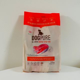 도그퓨어 피부와모질/혼합유산균/글루코사민 유기농 로스팅 사료 — 4점을 준 리뷰어가 2021년 9월 올린 사용 사진