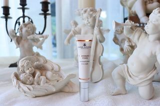 산수시 일루미네이팅 펄 영양 다크서클 스틱 아이 크림 케어 15ml — 5점을 준 리뷰어가 2021년 6월 올린 사용 사진