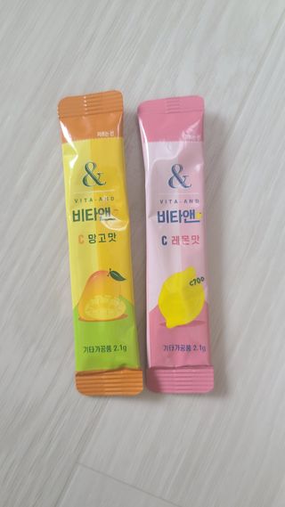 비타앤C 레몬맛, 망고맛 — 5점을 준 리뷰어가 2021년 4월 올린 사용 사진