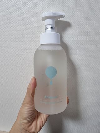 아미퓨어 [라이브] 피부장벽 강화를 위한 머랭 버블 클렌저 천연계면활성제로 온가족 사용가능 — 5점을 준 리뷰어가 2021년 7월 올린 사용 사진