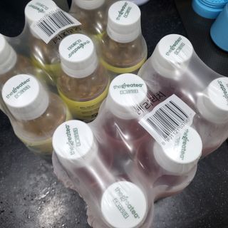 더그레잇티 콤부차 [매일유업] 더그레잇티 44kcal 콤부차 300ml *12개입 (오리지널 6개+베리리치 6개) — 5점을 준 리뷰어가 2023년 7월 올린 사용 사진