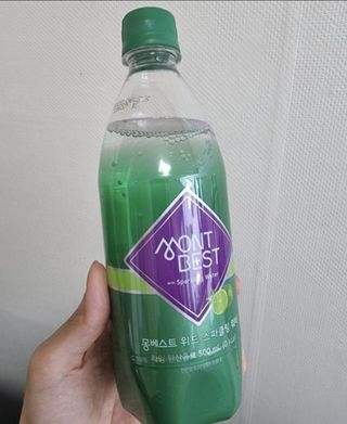 몽베스트 Montbest with Sparkling water Lime20병 — 5점을 준 리뷰어가 2021년 10월 올린 사용 사진