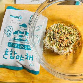 해풀잎 누구나 김밥*1ea [(혼합야채 35g *1ea,  김밥김 (5g, 5ea),  양념간장 (6g, 5ea), 참기름(5g, 2ea)] — 5점을 준 리뷰어가 2022년 8월 올린 사용 사진
