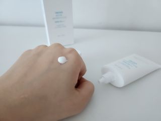 엠디스픽 무향자차 수분 선크림 PSF50+ PA++++ 50ml — 5점을 준 리뷰어가 2023년 3월 올린 사용 사진