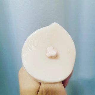 UVX 퀀텀 비너스 맑은 톤업 선세럼 — 4점을 준 리뷰어가 2024년 2월 올린 사용 사진