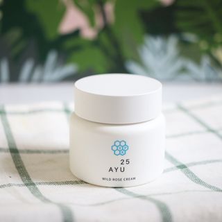 AYU25[아유트웬티파이브]다마스크로즈워터 베이스 천연 수분 촉촉 크림 — 4점을 준 리뷰어가 2021년 5월 올린 사용 사진