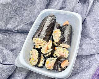해풀잎 누구나 김밥*1ea [(혼합야채 35g *1ea,  김밥김 (5g, 5ea),  양념간장 (6g, 5ea), 참기름(5g, 2ea)] — 5점을 준 리뷰어가 2022년 7월 올린 사용 사진