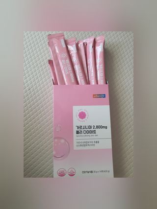 주식회사 얼굴반쪽 [얼굴반쪽 가르시니아 2,800mg] x 14포 1주 젤리 다이어트 보조제 체지방감소 — 5점을 준 리뷰어가 2021년 11월 올린 사용 사진