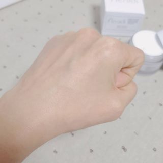 플레라디 에델바이스 인리치드 머랭 크림 — 5점을 준 리뷰어가 2021년 4월 올린 사용 사진