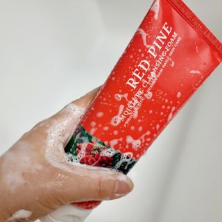 메르센보떼 레드파인 모이스춰 클렌징 폼 170ml — 5점을 준 리뷰어가 2022년 8월 올린 사용 사진
