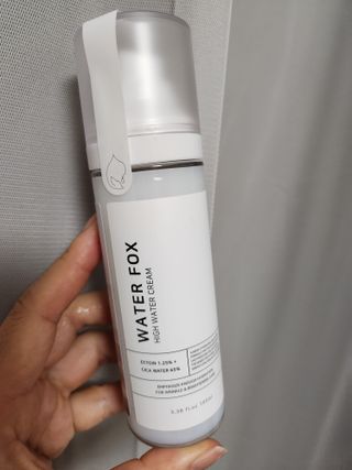 가치 WATERFOX(워터폭스)-엑토인 시카-비옴 하이 워터 크림 (100ml) — 5점을 준 리뷰어가 2023년 3월 올린 사용 사진