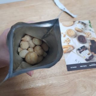 도이퉁 마카다미아 넛 90g  로얄 마카넛 오리지널 쏠트 허니 — 5점을 준 리뷰어가 2021년 3월 올린 사용 사진