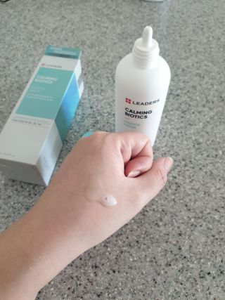 리더스코스메틱 리더스 카밍 바이오틱스 에센스 워터 — 5점을 준 리뷰어가 2022년 2월 올린 사용 사진
