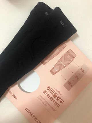 하트플로우 종아리 압박 밴드 스타킹 — 4점을 준 리뷰어가 2022년 8월 올린 사용 사진
