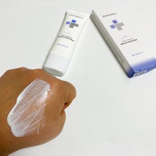 바노바기 코스메틱 바노바기 밀크씨슬 리페어 시카 선스크린 플러스 50ml — 5점을 준 리뷰어가 2023년 2월 올린 사용 사진