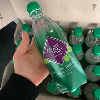 몽베스트 Montbest with Sparkling water Lime20병 — 5점을 준 리뷰어가 2023년 3월 올린 사용 사진