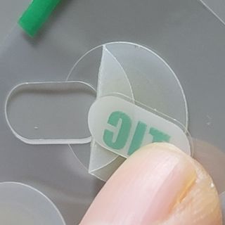 [큐어반H 스팟] 자외선 99프로 차단되는 스틱타입 스팟밴드(1팩 / 66매입) — 5점을 준 리뷰어가 2022년 12월 올린 사용 사진