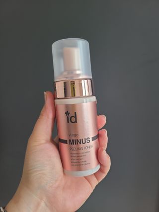 아이디플라코스메틱 아이디 브이로직 마이너스 필링 토너 110ml — 5점을 준 리뷰어가 2022년 5월 올린 사용 사진
