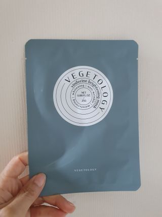 베지톨로지 비니페린 브라이트닝 마스크 (10매입) — 5점을 준 리뷰어가 2022년 7월 올린 사용 사진