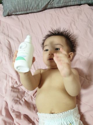 mom e 맘이 내추럴 베이비 케어 크림+바디오일 — 5점을 준 리뷰어가 2021년 2월 올린 사용 사진