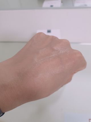 브에노 파리퀸 윌 페이스 오일 — 3.5점을 준 리뷰어가 2021년 6월 올린 사용 사진