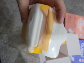 에어퀸 뉴브레스 유기농 생리대 4종 (팬티라이너 20P + 중형 10P + 대형 10P + 오버나이트 8P)_체험단 — 5점을 준 리뷰어가 2024년 5월 올린 사용 사진
