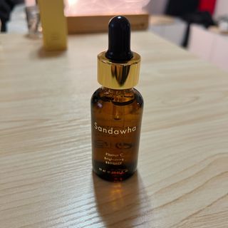 스킨큐어 산다화 비타민c 화이트닝 에센스 30ml — 5점을 준 리뷰어가 2022년 2월 올린 사용 사진