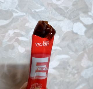인디닥터 면역 생생 핑크 이뮨 젤리 + 타이탄 BCAA 프로틴 젤리스틱 — 5점을 준 리뷰어가 2022년 5월 올린 사용 사진