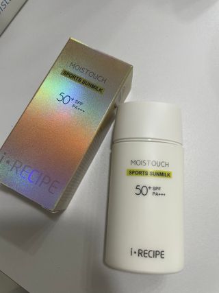 아이레시피 모이스트터치 스포츠 선밀크 50ml (SPF50+ PA+++) — 5점을 준 리뷰어가 2023년 6월 올린 사용 사진