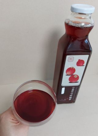 [바이윙클] 페르시아 유기농 석류 착즙주스 750ml 2병 + 선물박스 세트 — 5점을 준 리뷰어가 2022년 3월 올린 사용 사진