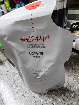 클린24시간 1BOX(5포) + 전용보틀(500ml) — 5점을 준 리뷰어가 2023년 8월 올린 사용 사진