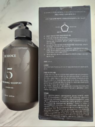 르핸스 퍼포밍 5 샴푸 비반트 포렛/베티버 포그 — 5점을 준 리뷰어가 2022년 12월 올린 사용 사진