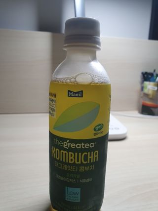 더그레잇티 콤부차 [매일유업] 더그레잇티 44kcal 콤부차 300ml *12개입 (오리지널 6개+베리리치 6개) — 5점을 준 리뷰어가 2023년 8월 올린 사용 사진