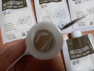 클린24시간 베지밀키웨이 감자 쉐이크 1세트 (5개) — 5점을 준 리뷰어가 2023년 5월 올린 사용 사진
