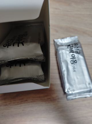 프리마인 유산균 국가지정연구소 선정, 살아있는 생유산균 200억 마리의 힘. 유산균n굿바이옴플러스 — 4.5점을 준 리뷰어가 2021년 10월 올린 사용 사진