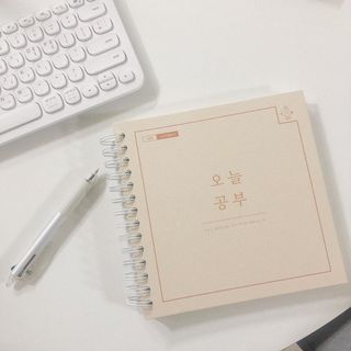 리훈 여러분의 오늘을 채워나갈 수 있도록 도와줄 오늘공부 1년용 스터디플래너 — 5점을 준 리뷰어가 2021년 3월 올린 사용 사진