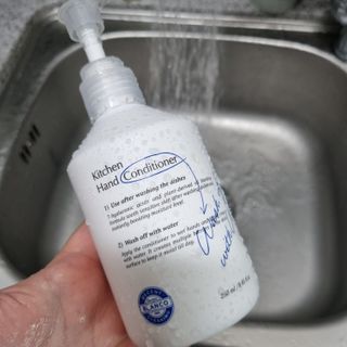 [블랑코클리닝] 키친 핸드컨디셔너 250ml — 5점을 준 리뷰어가 2022년 8월 올린 사용 사진