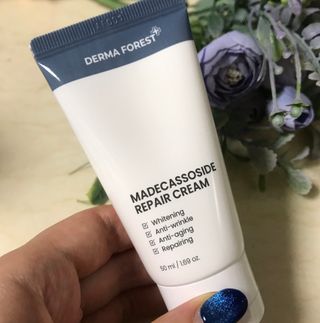 더마포레스트 마데카소사이드 리페어 크림,  모이스처라이징 아쿠아크림 — 5점을 준 리뷰어가 2021년 8월 올린 사용 사진