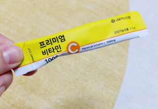 서울약사신협 프리미엄 비타민C 1,000mg_2.5g x 50포 — 5점을 준 리뷰어가 2021년 9월 올린 사용 사진