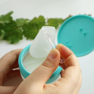 리더스코스메틱 리더스 카밍 바이오틱스 퀵 수딩 패드 — 5점을 준 리뷰어가 2022년 5월 올린 사용 사진