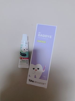 닥터데디스 안심저불소 키즈치약 (라즈베리, 청포도향 중 택 1) 60g +  여행용 미니 치약 15g — 5점을 준 리뷰어가 2022년 7월 올린 사용 사진